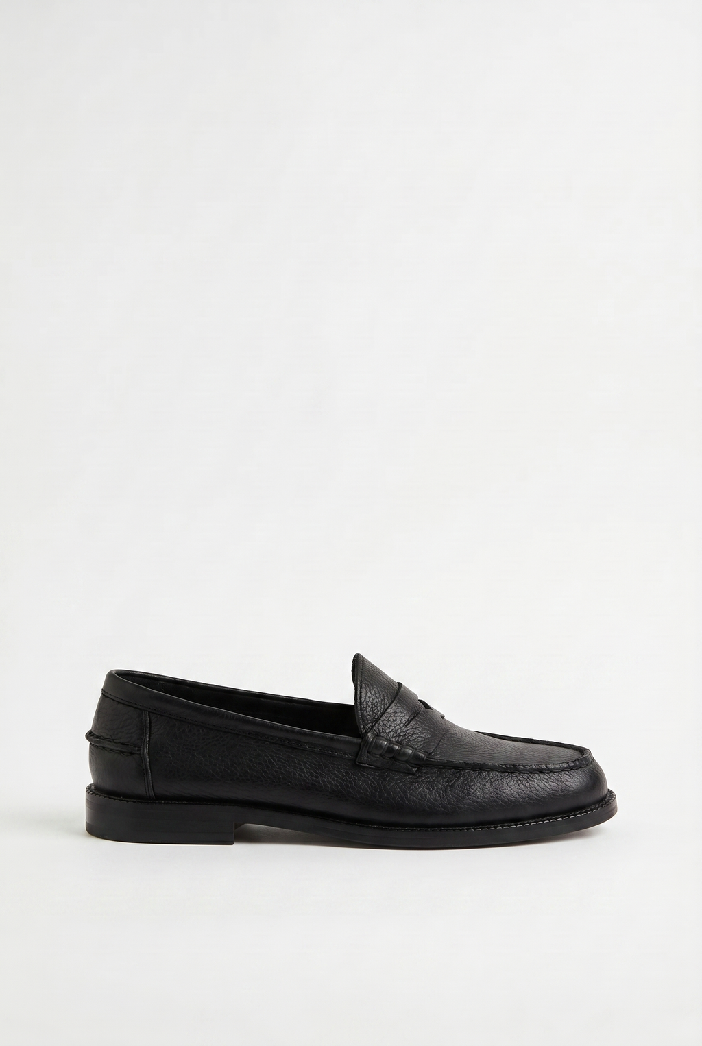 Calzoria siyah pebble grain deri penny loafer