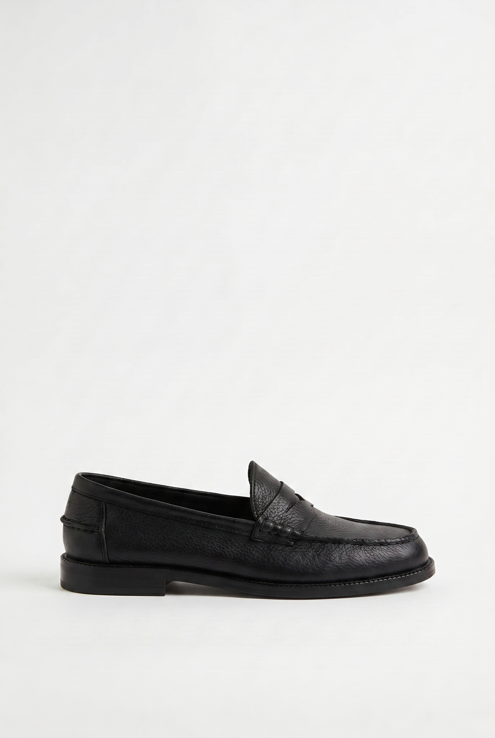 Calzoria siyah pebble grain deri penny loafer