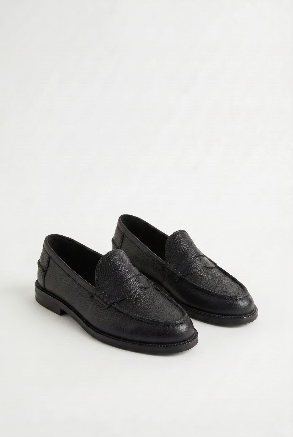Calzoria siyah pebble grain deri penny loafer